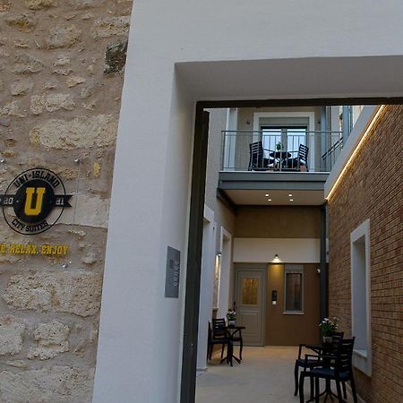 Uni Island - City Center Suites Kandiye Dış mekan fotoğraf
