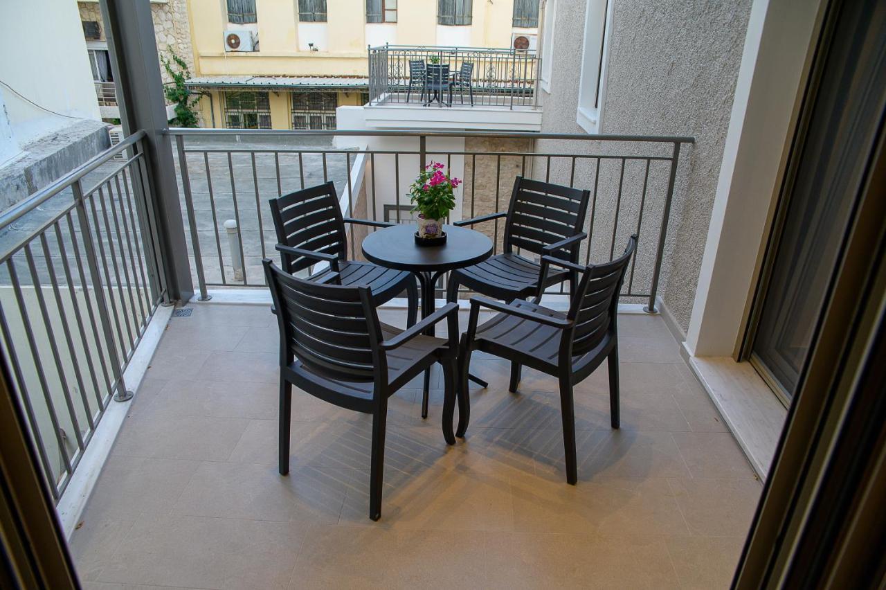 Uni Island - City Center Suites Kandiye Dış mekan fotoğraf
