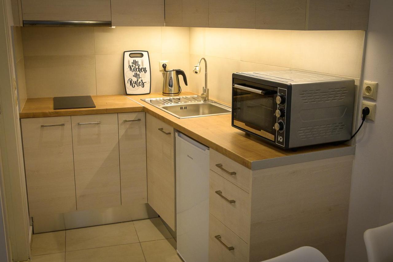 Uni Island - City Center Suites Kandiye Dış mekan fotoğraf