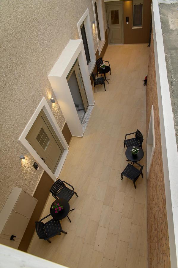 Uni Island - City Center Suites Kandiye Dış mekan fotoğraf