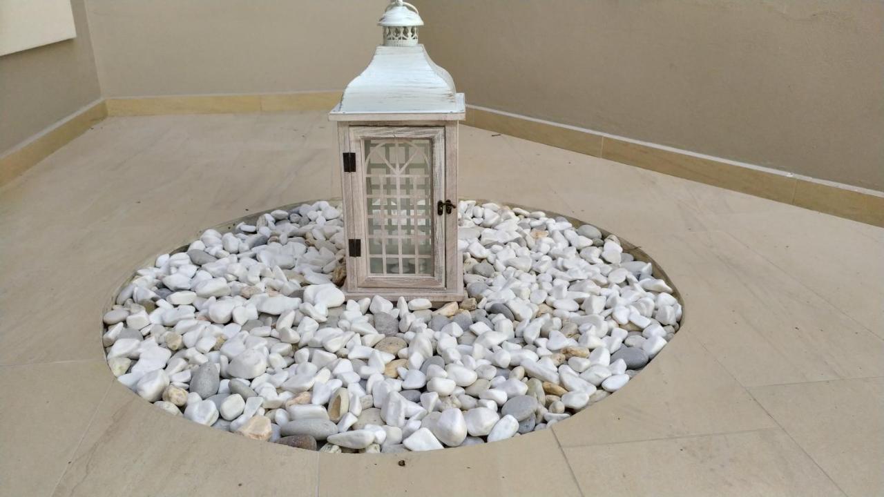 Uni Island - City Center Suites Kandiye Dış mekan fotoğraf