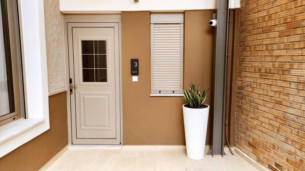 Uni Island - City Center Suites Kandiye Dış mekan fotoğraf